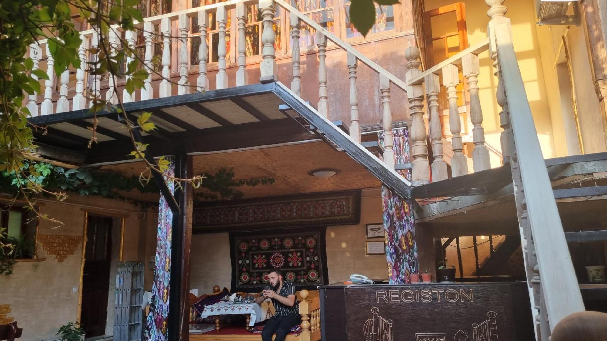 Hotel Registon Zargaron سمرقند المظهر الخارجي الصورة